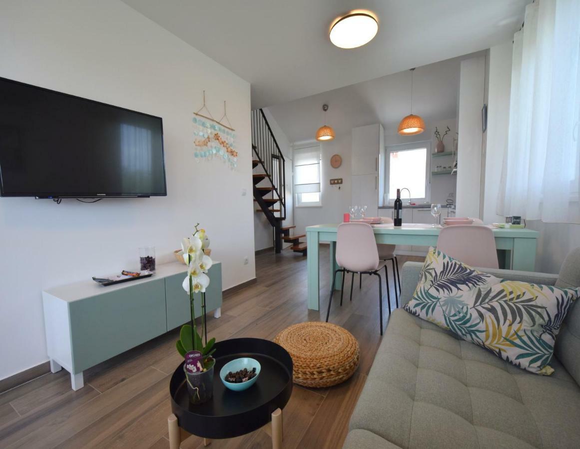 Čižići Apartments Medna מראה חיצוני תמונה