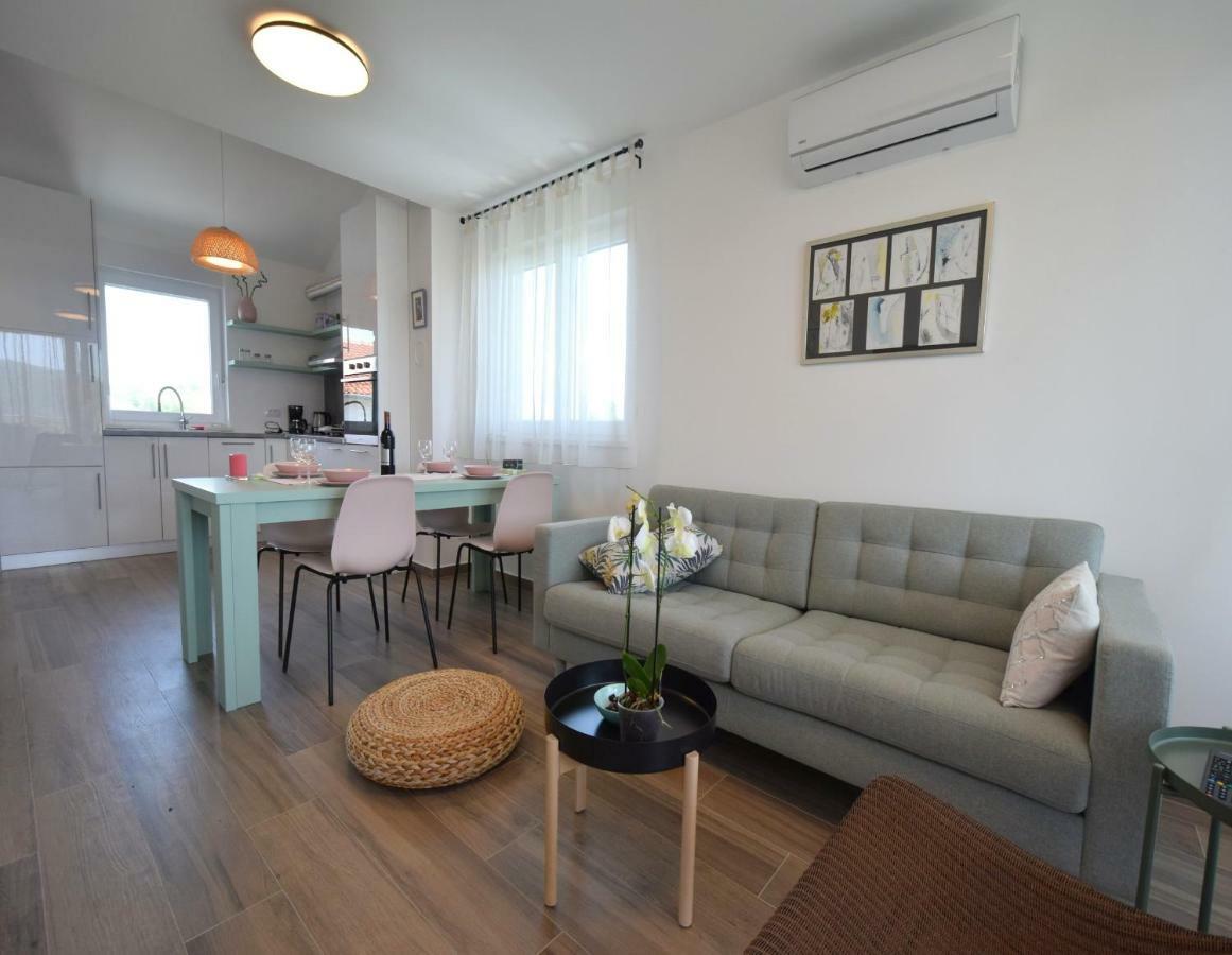 Čižići Apartments Medna מראה חיצוני תמונה