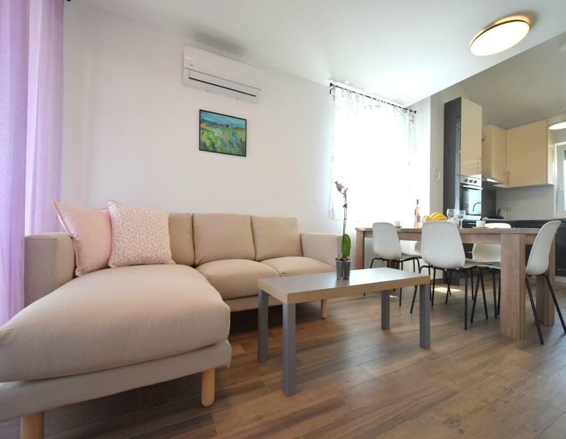 Čižići Apartments Medna מראה חיצוני תמונה