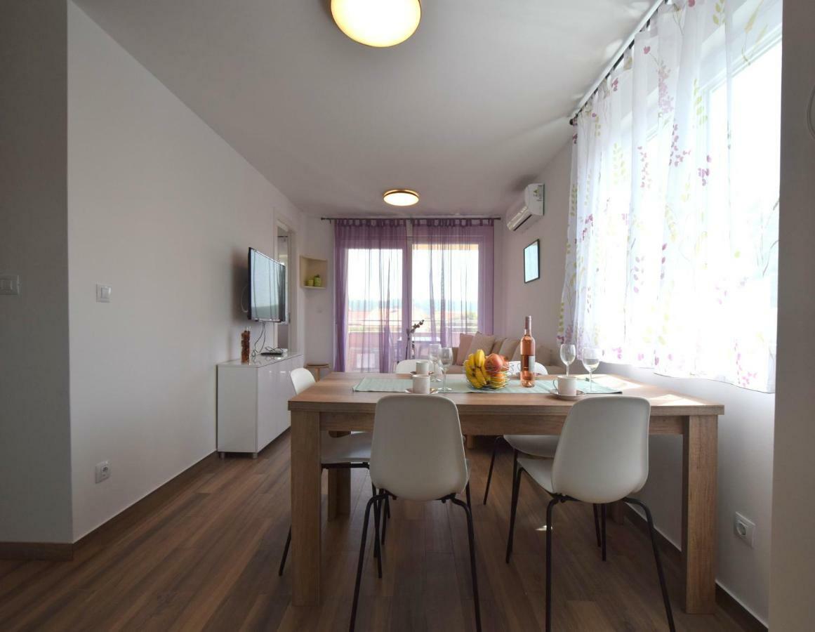 Čižići Apartments Medna מראה חיצוני תמונה